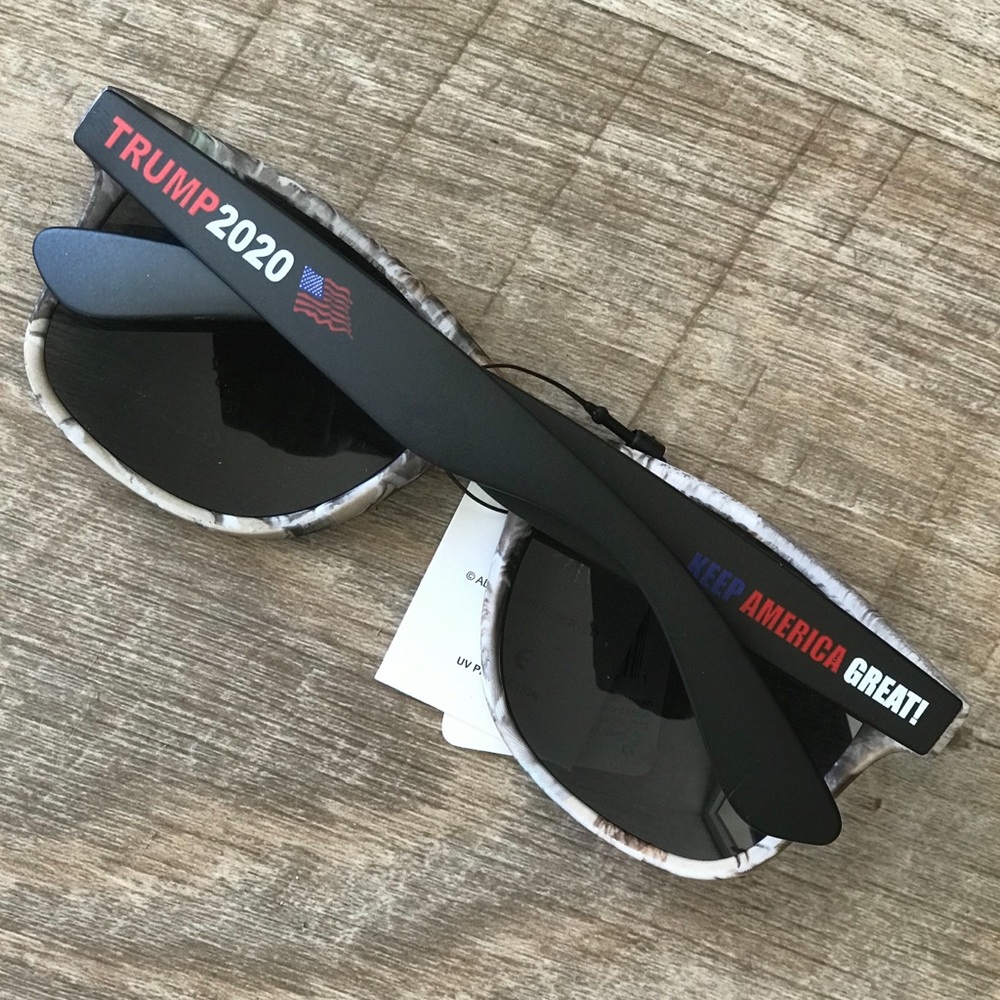 New Trump Camo 2020 KAG Rally Collectible Sunglass - Picture 2 of 8